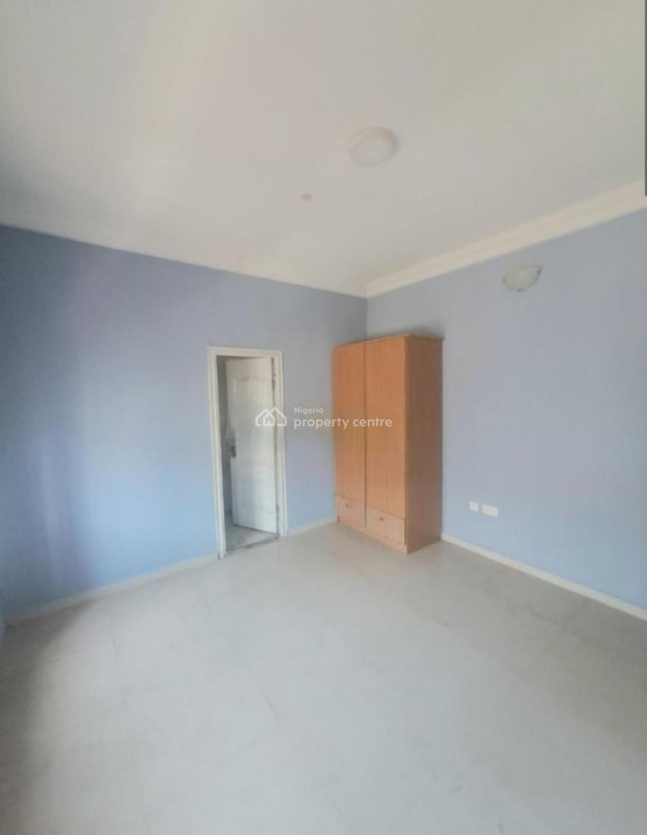 Well Built 2 Bedroom Apartment, Victoria Island (vi), Lagos, Flat / Apartment for Rent