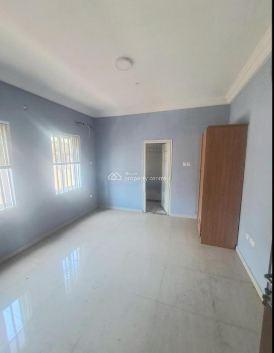 Well Built 2 Bedroom Apartment, Victoria Island (vi), Lagos, Flat / Apartment for Rent