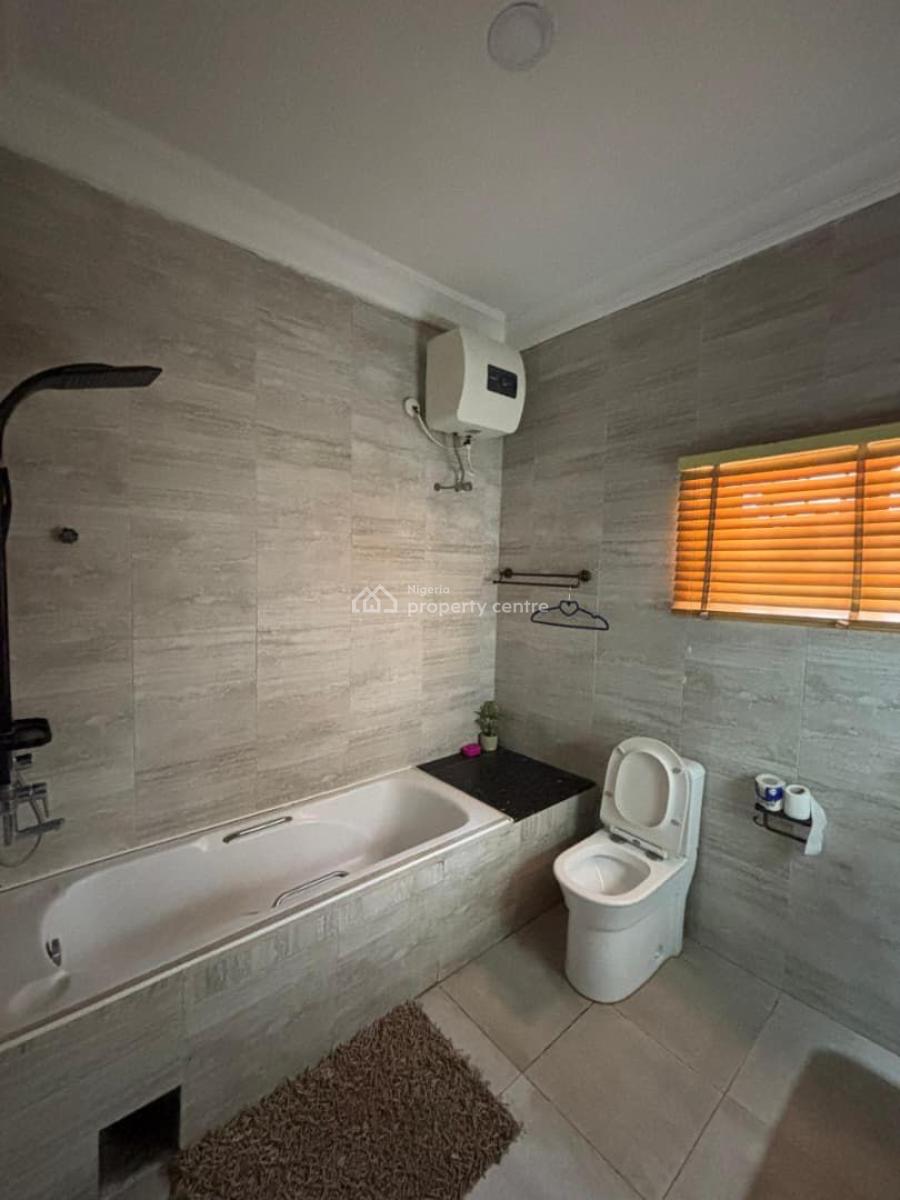 Luxury 4 Bedroom, Lekki Phase 1, Lekki, Lagos, Commercial Property for Rent