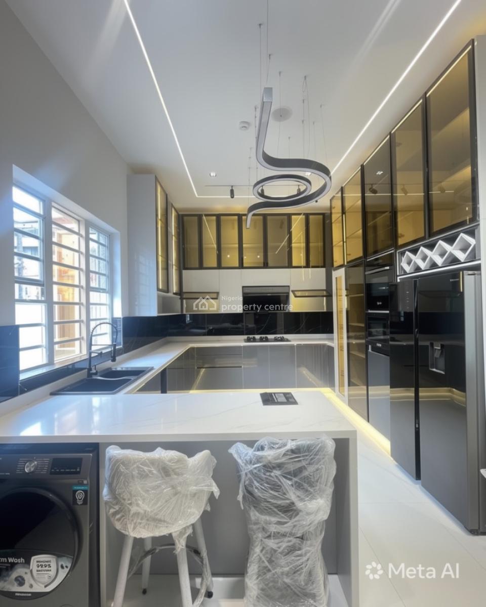5 Bedroom Detached + Bq, Lekki Phase 1, Lekki, Lagos, Detached Duplex for Sale