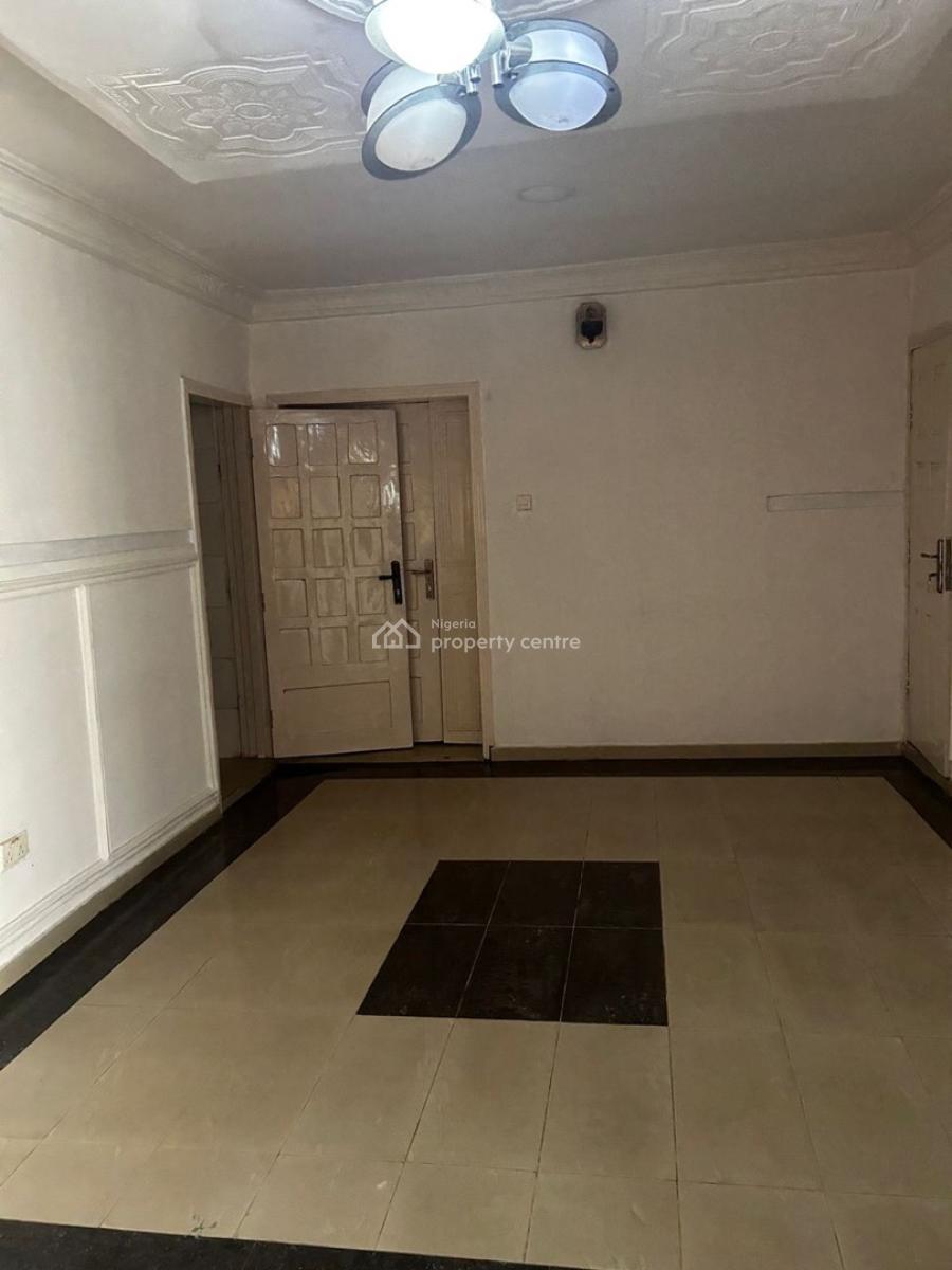 Beautiful 3 Bedroom Flat, Oriwu Street By Petrocam  Lekki Right, Lekki, Lagos, Flat / Apartment for Rent