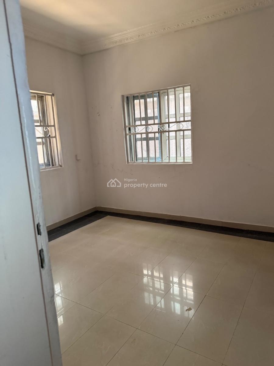 Beautiful 3 Bedroom Flat, Oriwu Street By Petrocam  Lekki Right, Lekki, Lagos, Flat / Apartment for Rent