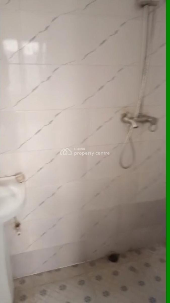 Well Maintained 2 Bedroom Flat, Labora, Abijo, Lekki, Lagos, Flat / Apartment for Rent