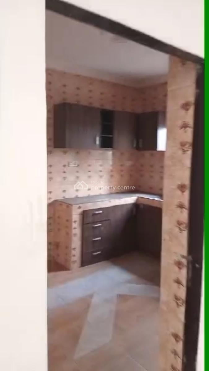 Well Maintained 2 Bedroom Flat, Labora, Abijo, Lekki, Lagos, Flat / Apartment for Rent
