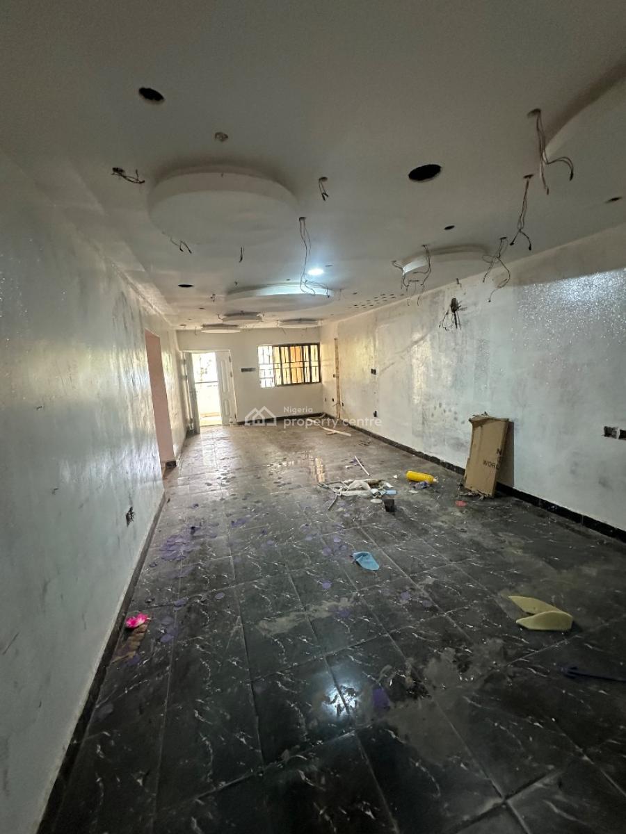 Two Bedroom Apartment, Not Far From Bannex Plaza Off Aminu Kano Street., Wuse 2, Abuja, Flat / Apartment for Rent