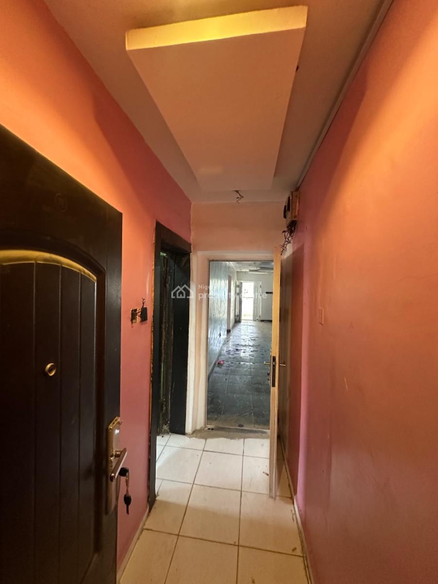 Two Bedroom Apartment, Not Far From Bannex Plaza Off Aminu Kano Street., Wuse 2, Abuja, Flat / Apartment for Rent