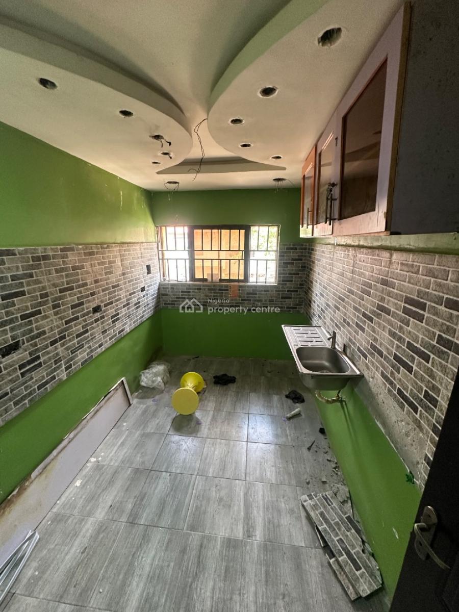 Two Bedroom Apartment, Not Far From Bannex Plaza Off Aminu Kano Street., Wuse 2, Abuja, Flat / Apartment for Rent