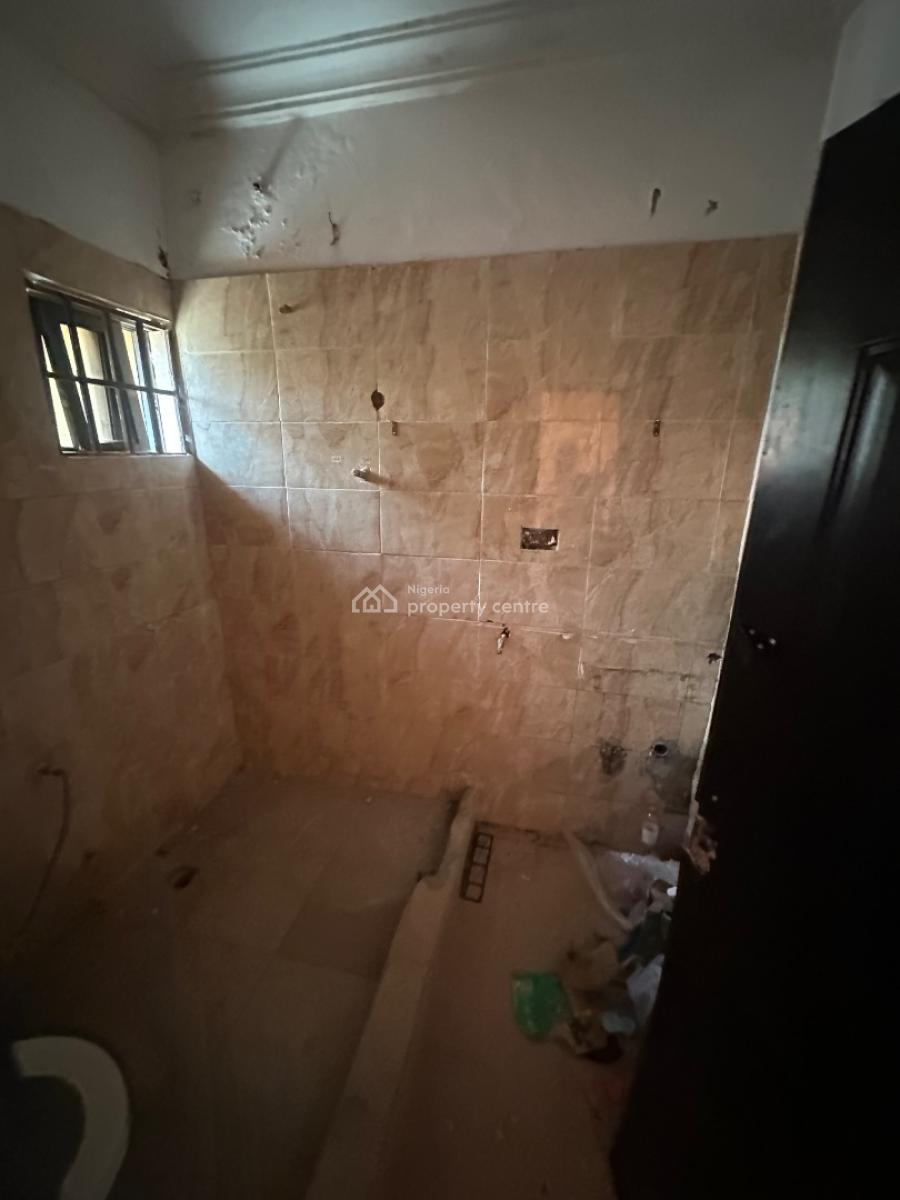 Two Bedroom Apartment, Not Far From Bannex Plaza Off Aminu Kano Street., Wuse 2, Abuja, Flat / Apartment for Rent