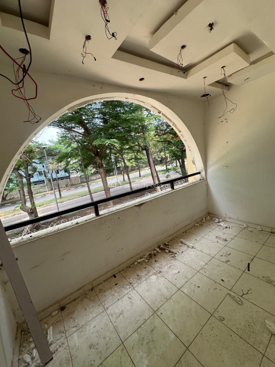 Two Bedroom Apartment, Not Far From Bannex Plaza Off Aminu Kano Street., Wuse 2, Abuja, Flat / Apartment for Rent
