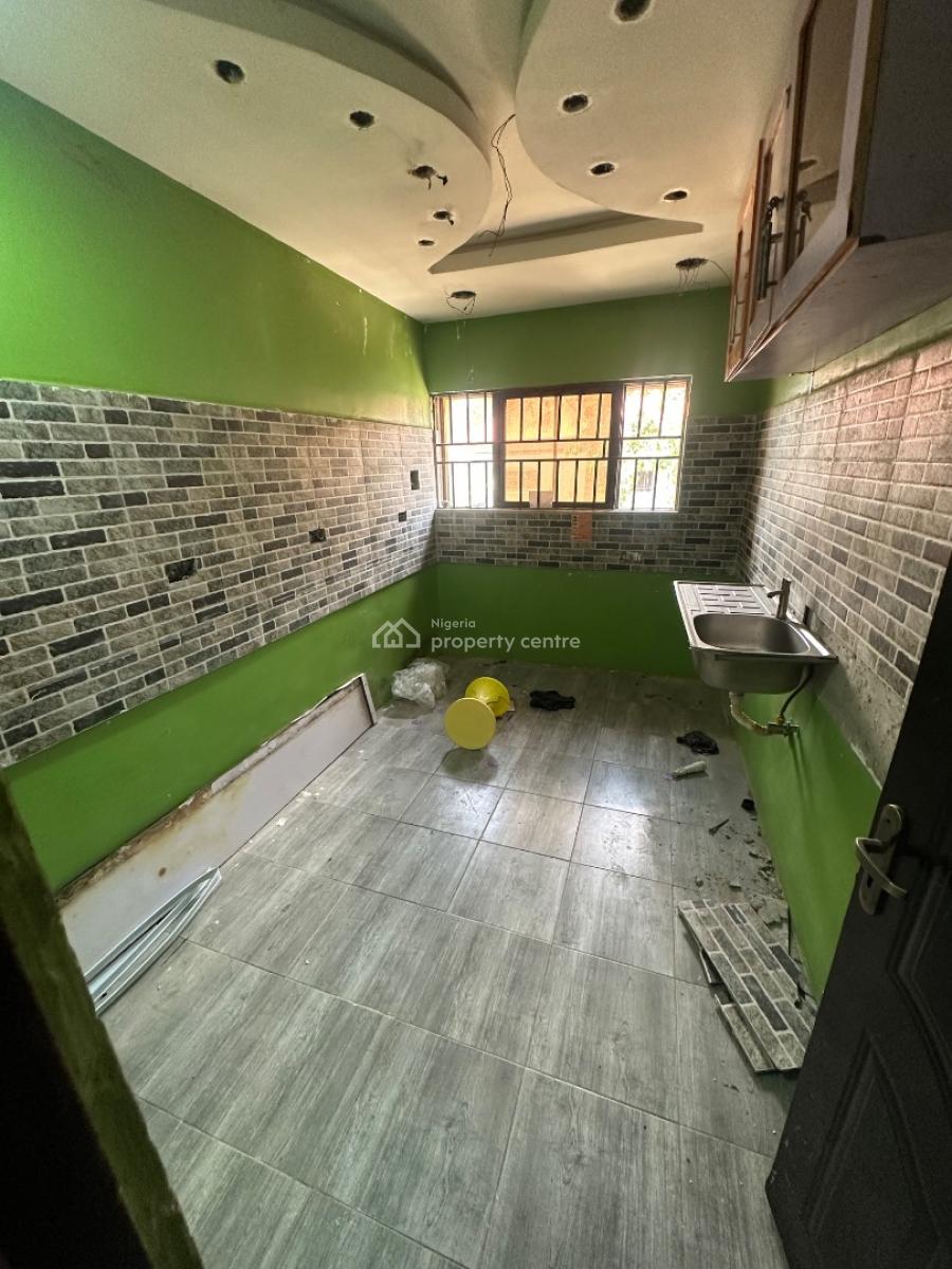 Two Bedroom Apartment, Not Far From Bannex Plaza Off Aminu Kano Street., Wuse 2, Abuja, Flat / Apartment for Rent