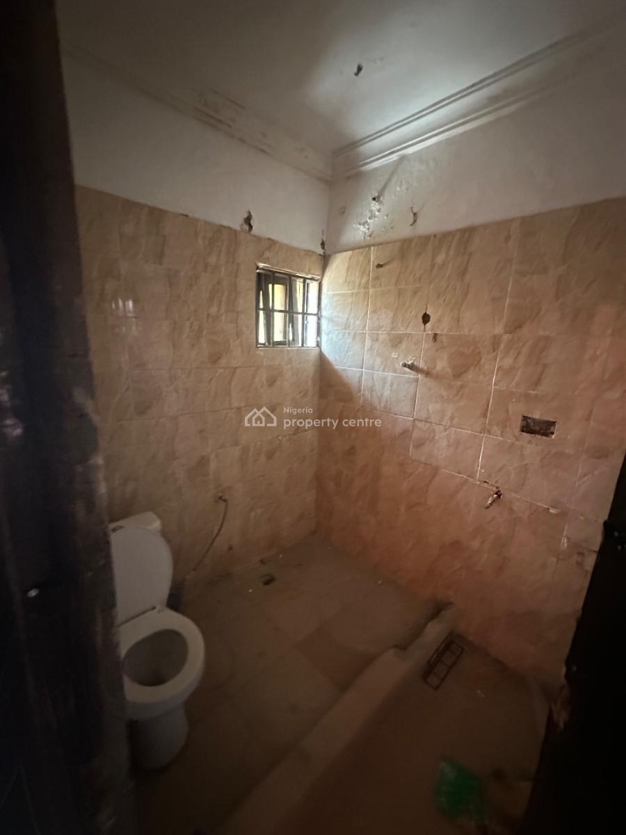 Two Bedroom Apartment, Not Far From Bannex Plaza Off Aminu Kano Street., Wuse 2, Abuja, Flat / Apartment for Rent