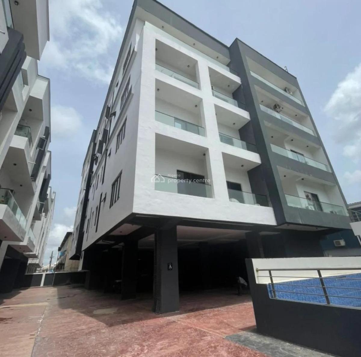 Lovely Distressed Serviced 2 Bedroom Flat, Ikate Elegushi, Lekki, Lagos, Flat / Apartment for Sale