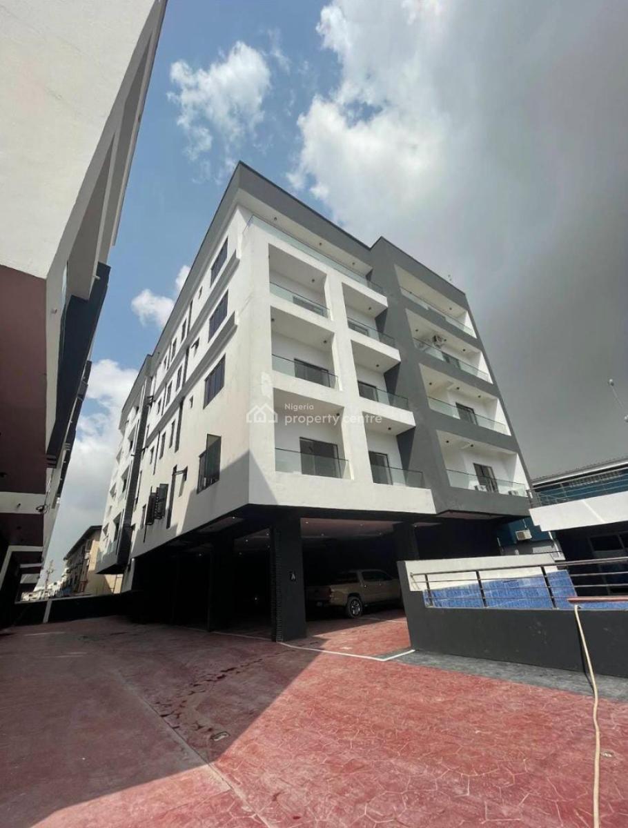 Lovely Distressed Serviced 2 Bedroom Flat, Ikate Elegushi, Lekki, Lagos, Flat / Apartment for Sale