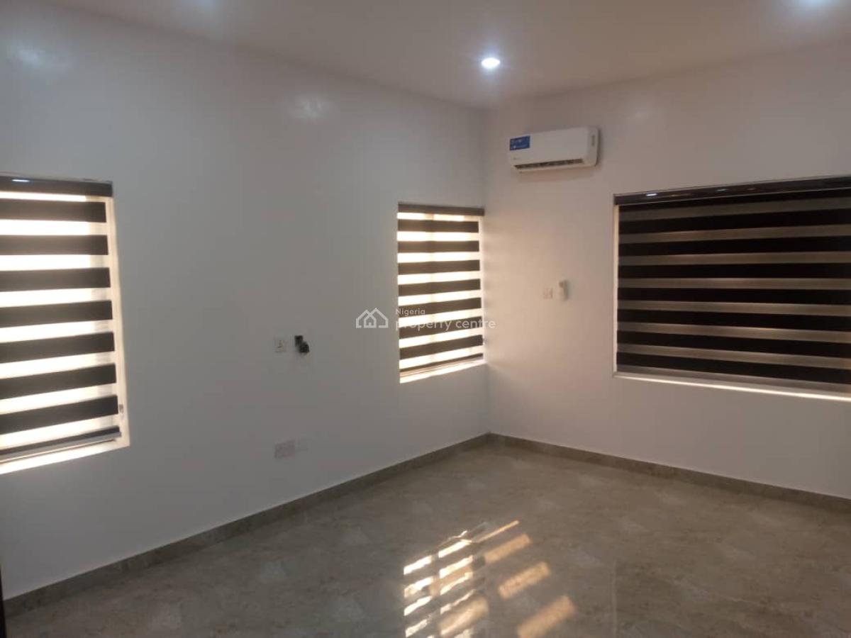 Well Fitted Pent Suite 3 Bedroom Flat, Ifako, Gbagada, Gbagada, Lagos, Flat / Apartment for Sale