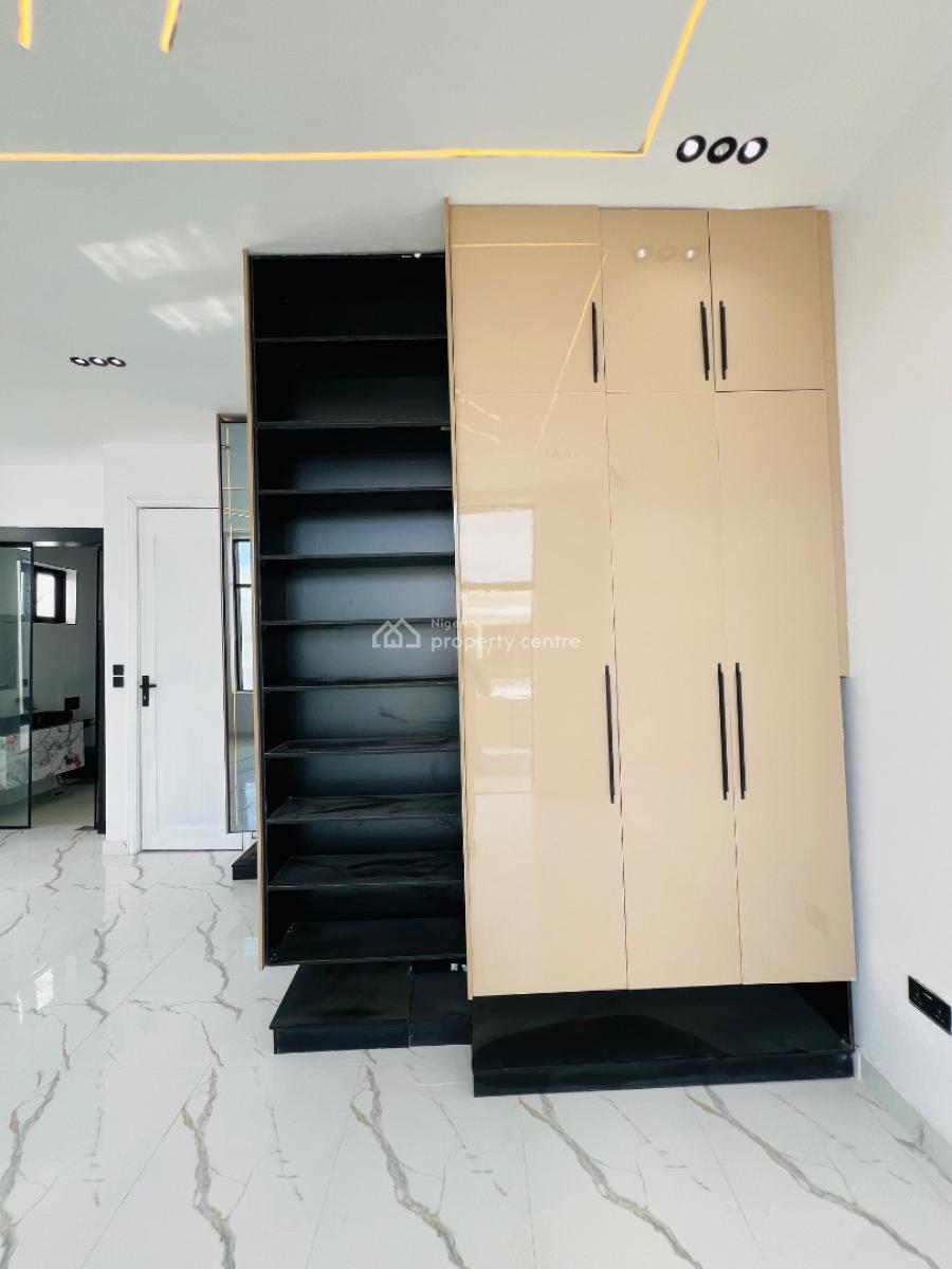 4/5 Bed&bq  380/480 Million, Ikota, Lekki, Lagos, Detached Duplex for Sale