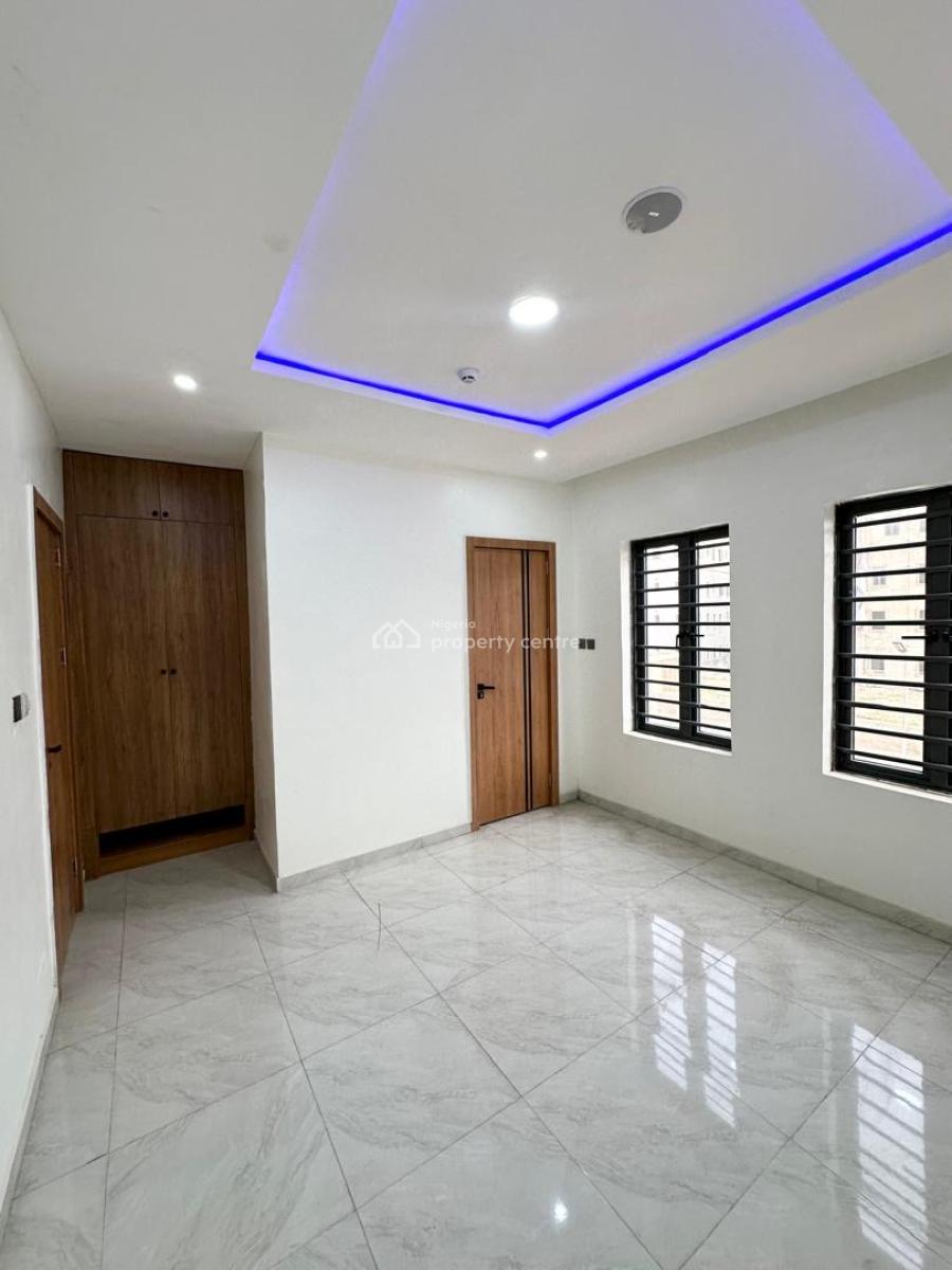 3 Bedroom Apartment with a Bq and Pool, Ikate Lekki, Lekki, Lagos, Block of Flats for Sale