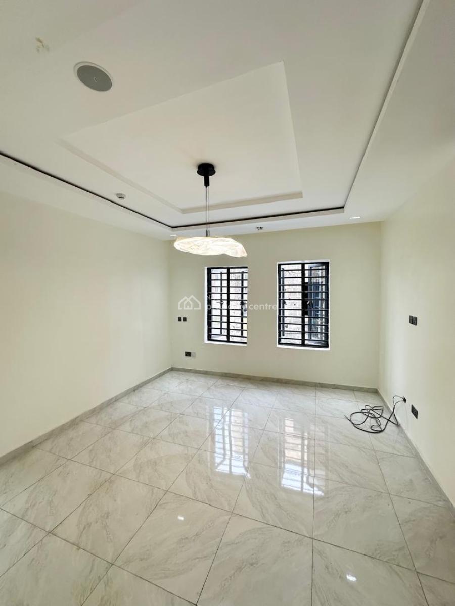 3 Bedroom Apartment with a Bq and Pool, Ikate Lekki, Lekki, Lagos, Block of Flats for Sale