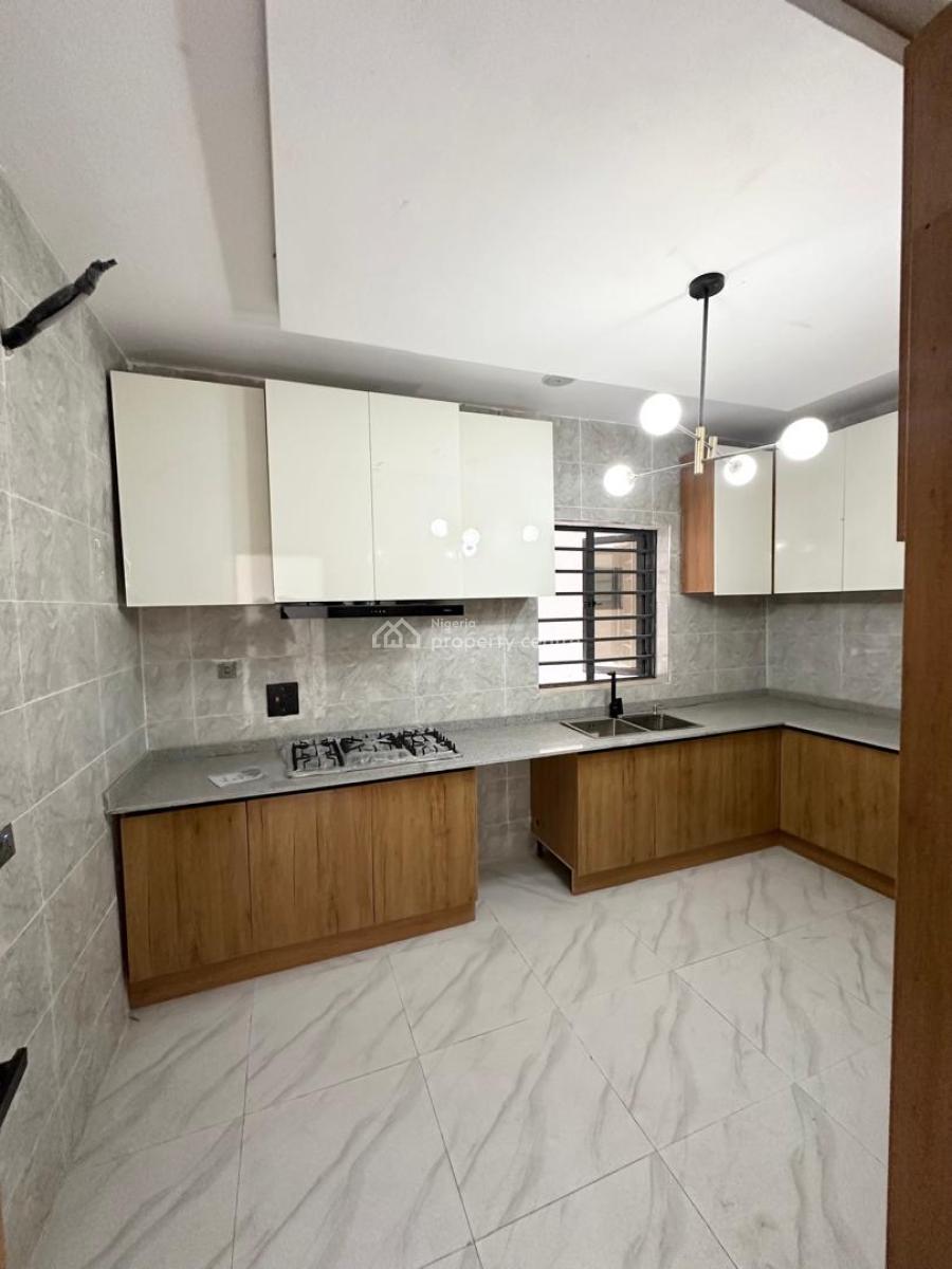 3 Bedroom Apartment with a Bq and Pool, Ikate Lekki, Lekki, Lagos, Block of Flats for Sale