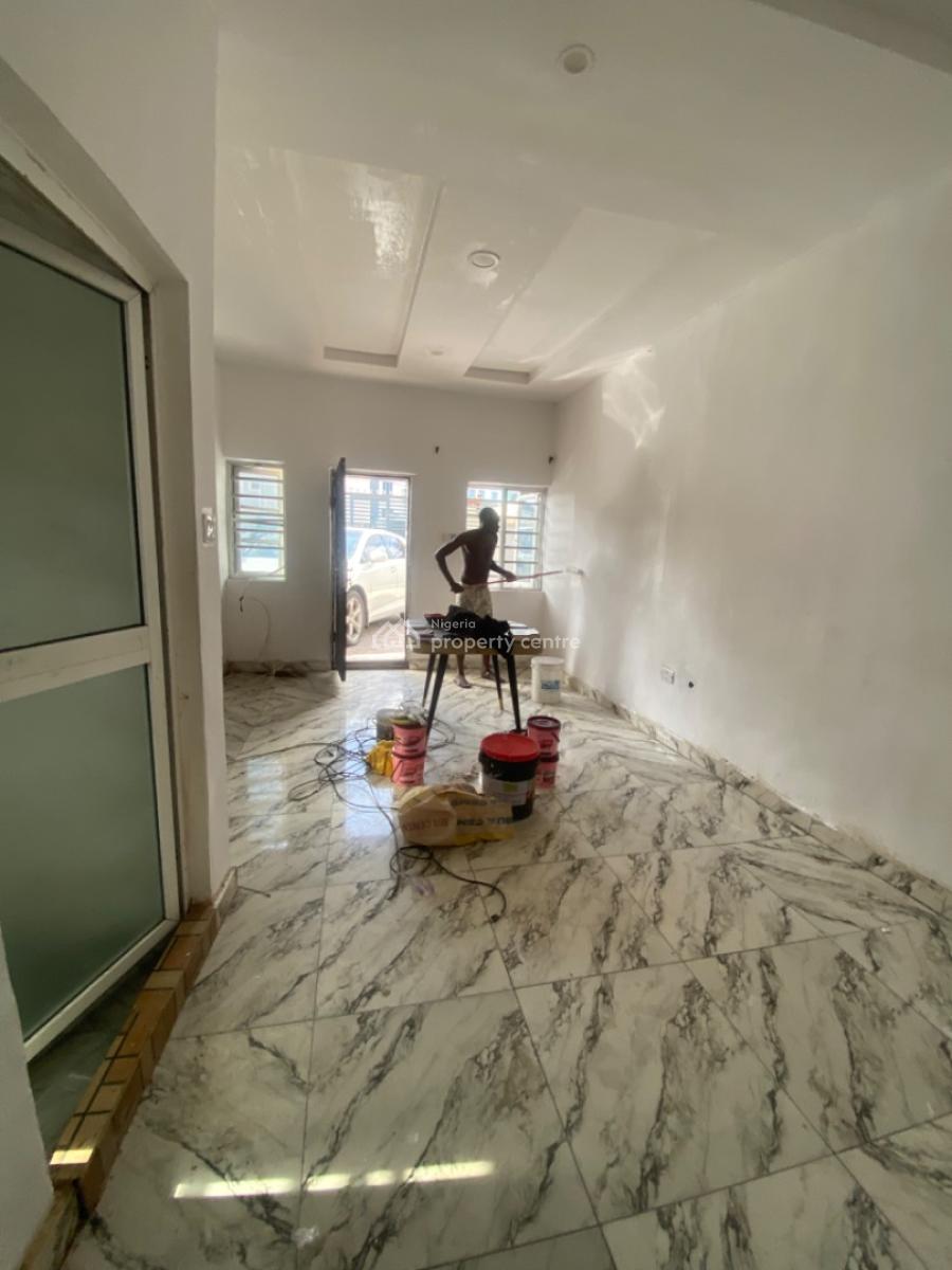 Newly Out Spacious Mini Flat in The Heart of Lekki, Opposite Shoprite, Ologolo, Lekki, Lagos, Flat / Apartment for Rent