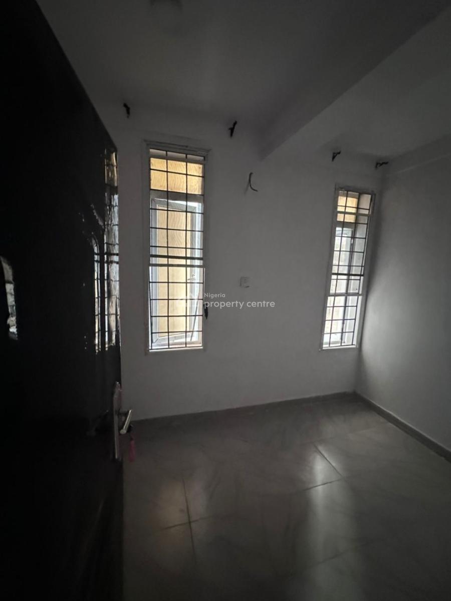 2 Bedroom Flat, Igboefon Lekki Lagos, Lekki, Lagos, Flat / Apartment for Rent