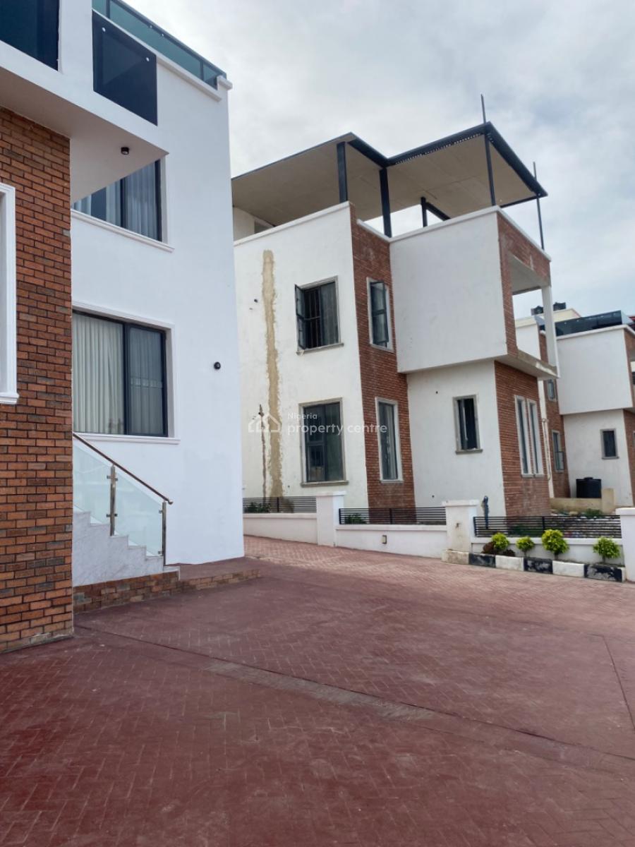 Fully Furnished 5-bedroom Duplex with 1-room Boys Quarters  Features:, One Billion Dollar Estate, Guzape District, Abuja, Detached Duplex for Sale