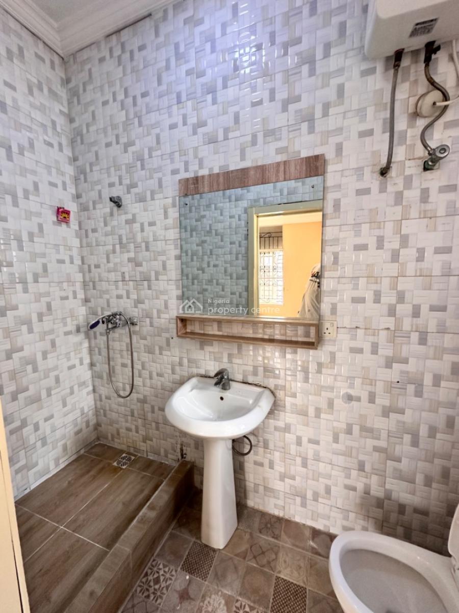 Clean 3bedroom Apartment with Bq., Ologolo Estate, Lekki, Lagos, Terraced Bungalow for Rent