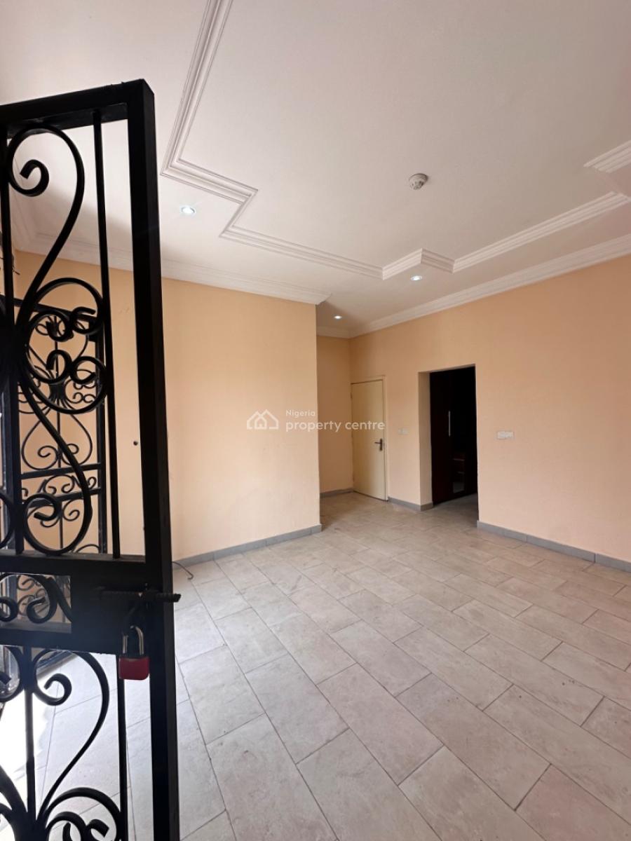 Clean 3bedroom Apartment with Bq., Ologolo Estate, Lekki, Lagos, Terraced Bungalow for Rent
