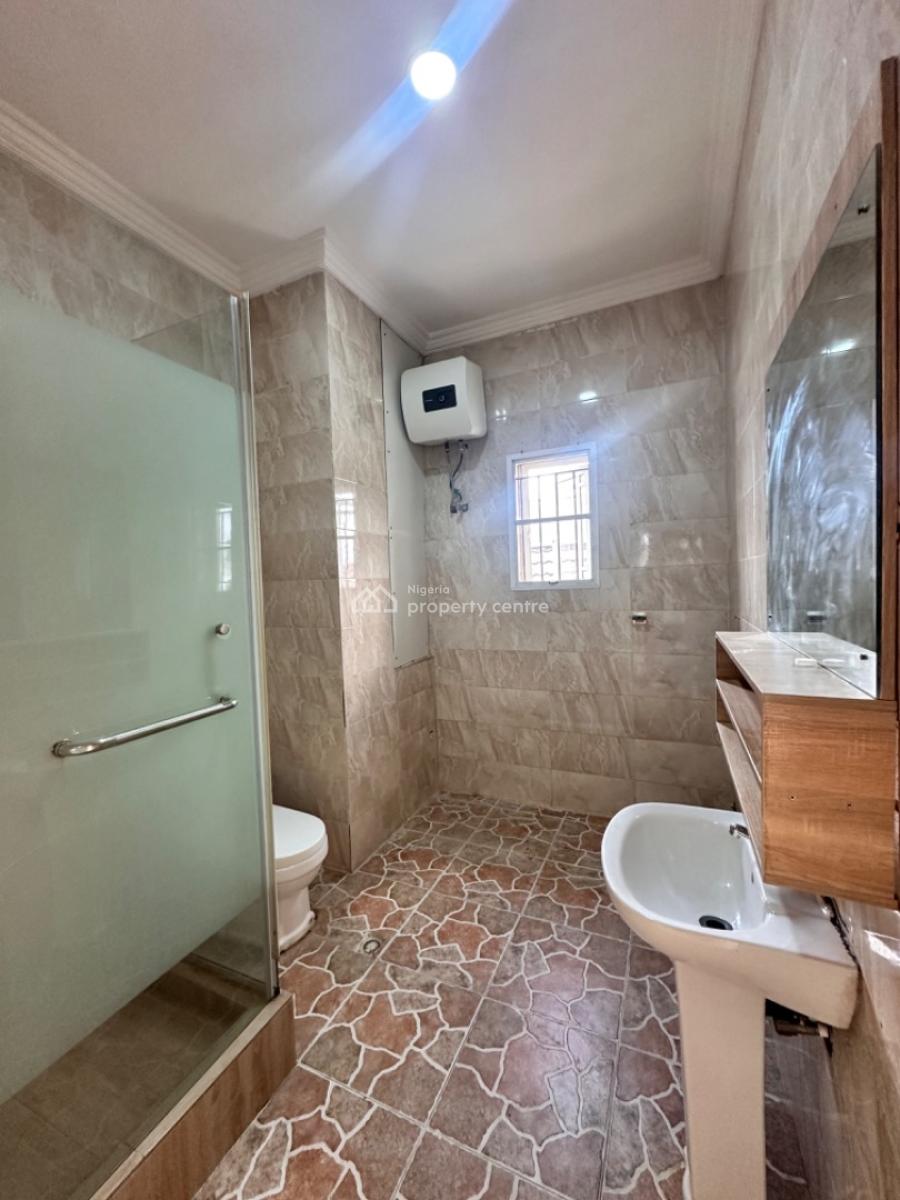 Clean 3bedroom Apartment with Bq., Ologolo Estate, Lekki, Lagos, Terraced Bungalow for Rent