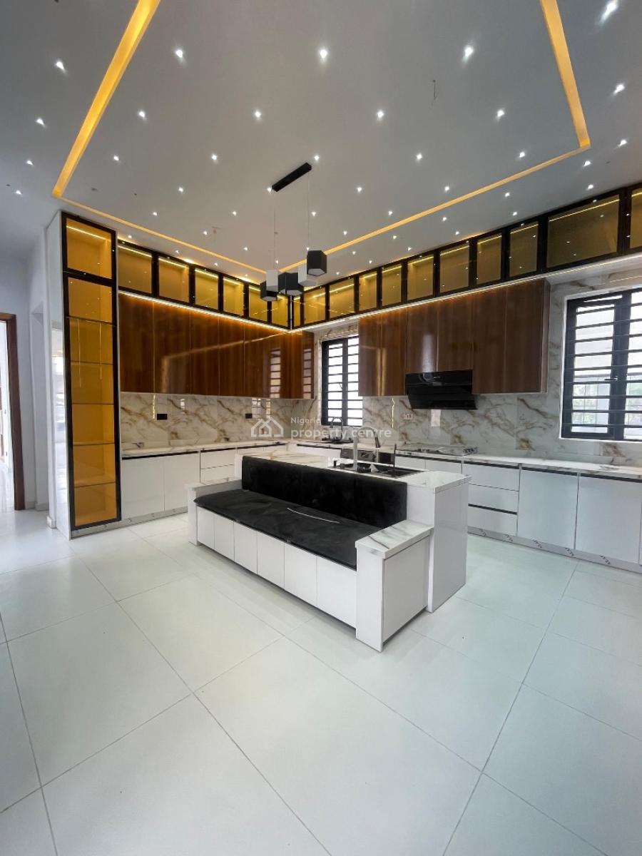 5 Bed in a Very Secure Estate, Megamound Estate, Ikota, Lekki, Lagos, Detached Duplex for Sale