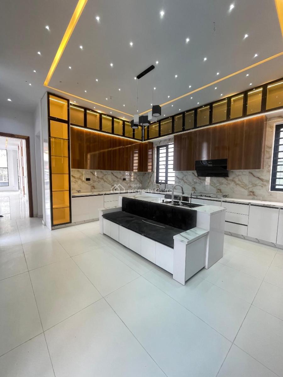 5 Bed in a Very Secure Estate, Megamound Estate, Ikota, Lekki, Lagos, Detached Duplex for Sale