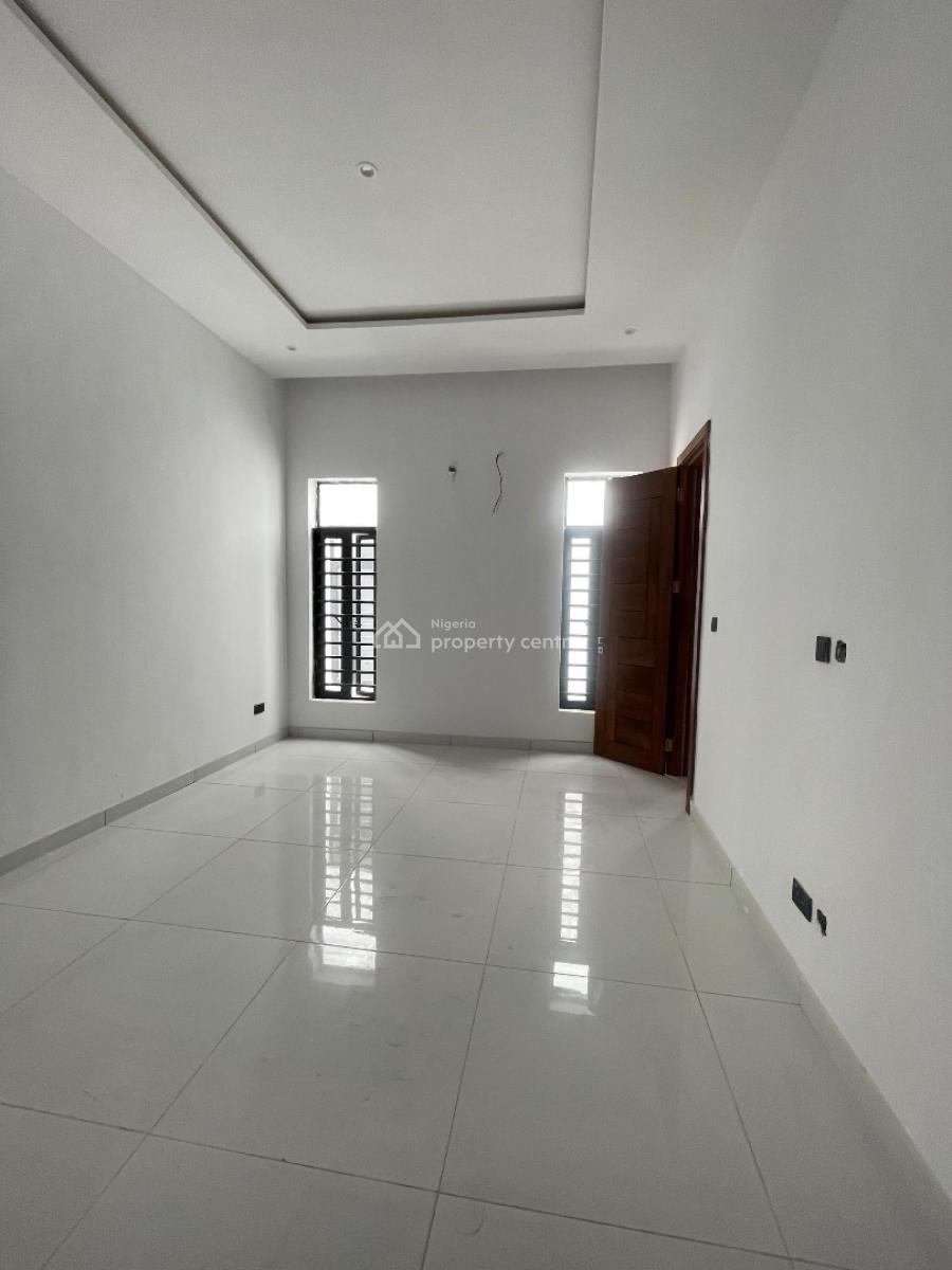 5 Bed in a Very Secure Estate, Megamound Estate, Ikota, Lekki, Lagos, Detached Duplex for Sale