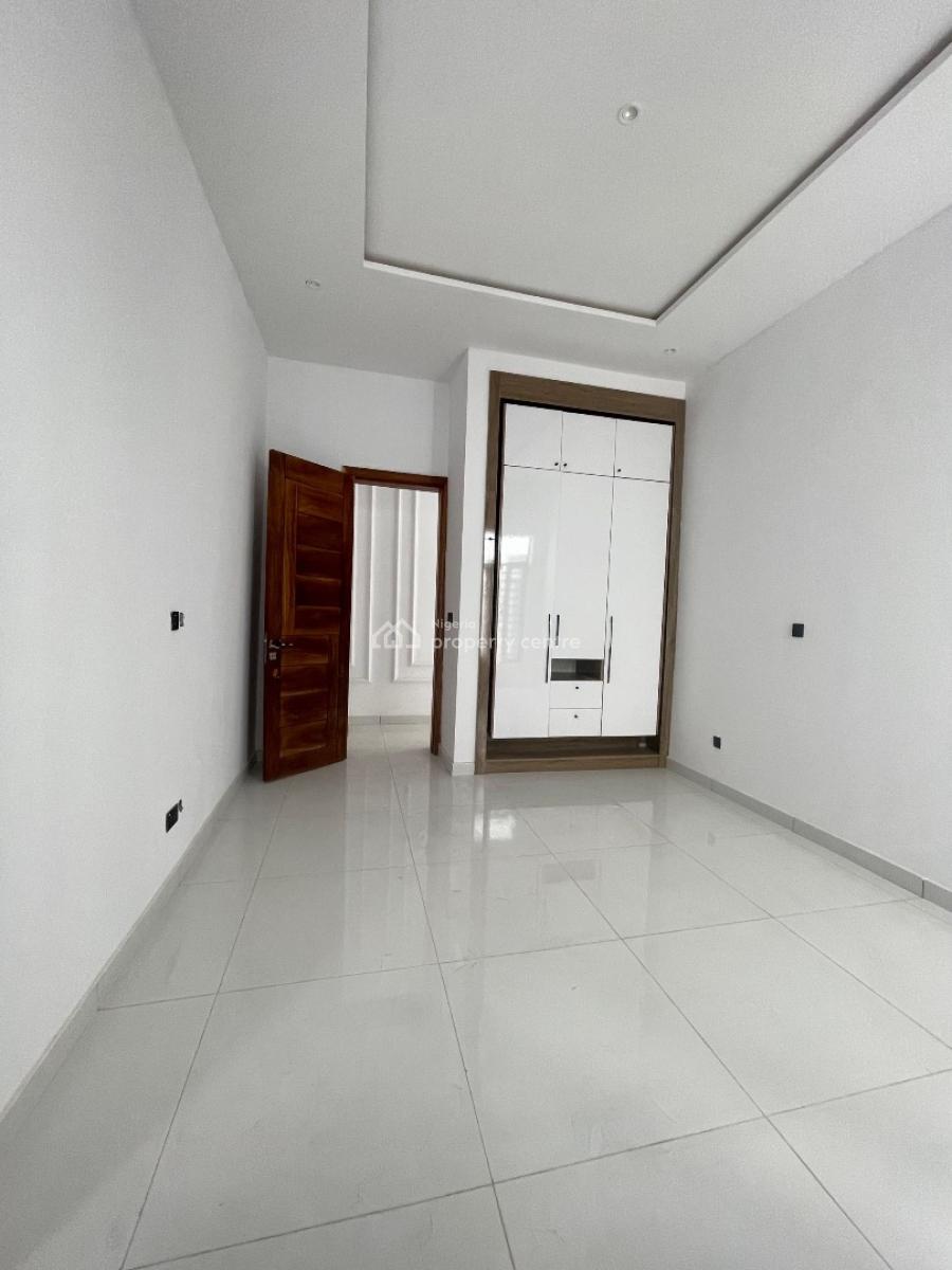 5 Bed in a Very Secure Estate, Megamound Estate, Ikota, Lekki, Lagos, Detached Duplex for Sale