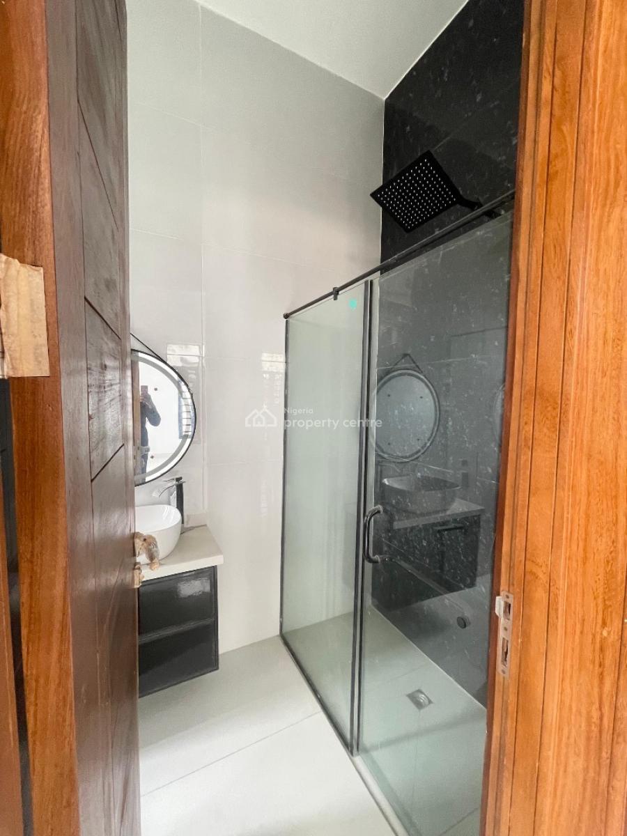 5 Bed in a Very Secure Estate, Megamound Estate, Ikota, Lekki, Lagos, Detached Duplex for Sale