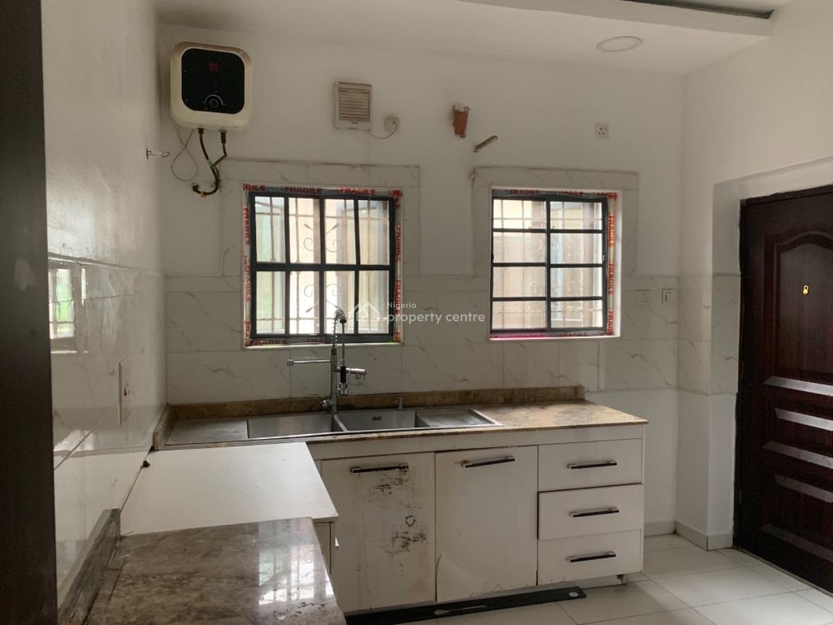 a Deluxe Two (2) Bedroom Flat, Gra Phase Iv, Port Harcourt, Rivers, Flat / Apartment for Rent