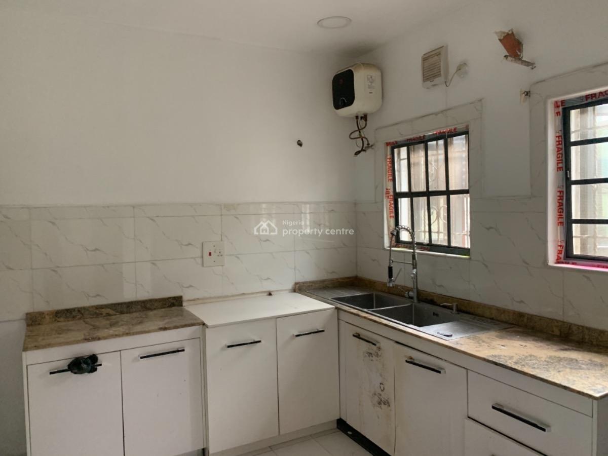 a Deluxe Two (2) Bedroom Flat, Gra Phase Iv, Port Harcourt, Rivers, Flat / Apartment for Rent