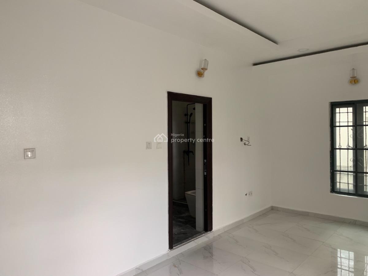 a Deluxe Two (2) Bedroom Flat, Gra Phase Iv, Port Harcourt, Rivers, Flat / Apartment for Rent