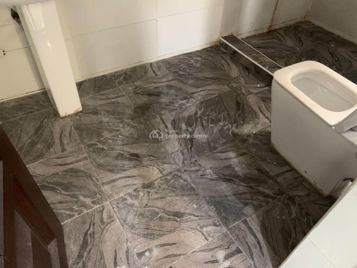a Deluxe Two (2) Bedroom Flat, Gra Phase Iv, Port Harcourt, Rivers, Flat / Apartment for Rent