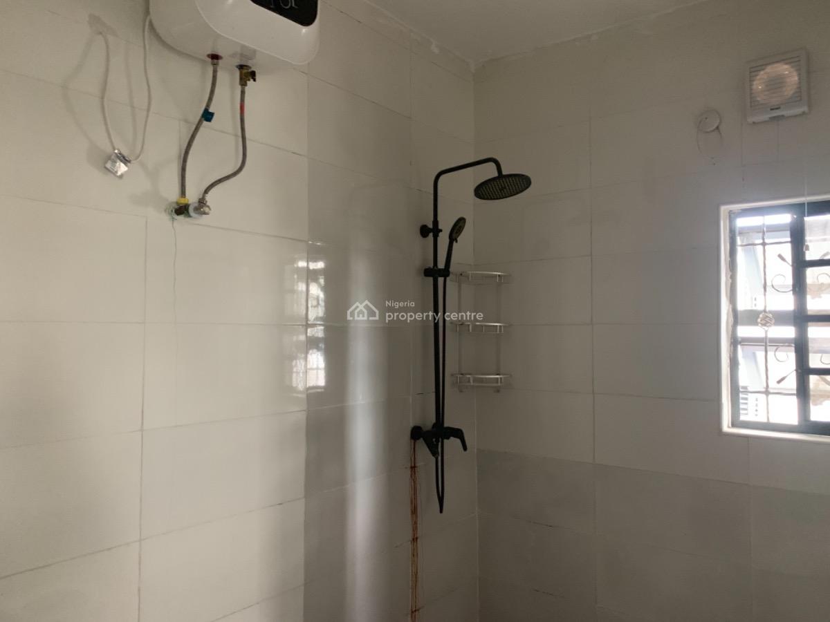 a Deluxe Two (2) Bedroom Flat, Gra Phase Iv, Port Harcourt, Rivers, Flat / Apartment for Rent