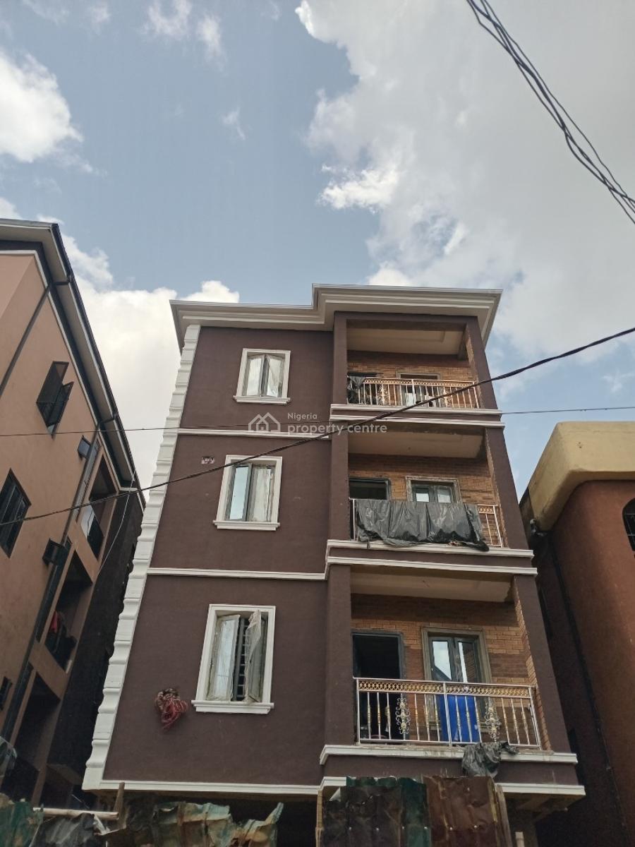 Peaceland Mini Flat, Adekunle, Adekunle, Yaba, Lagos, Mini Flat (room and Parlour) for Rent