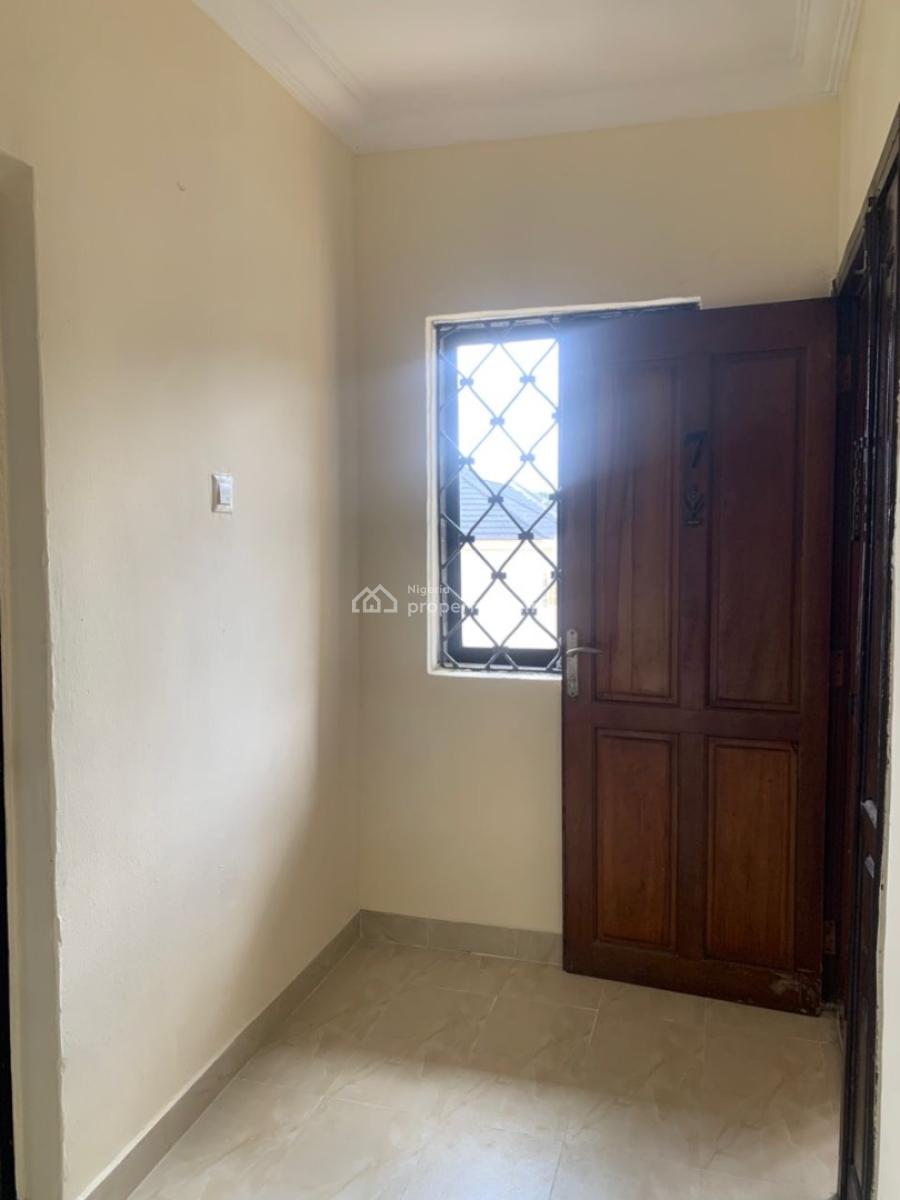 Luxury and Standard Three Bedroom Flat, Off Queens College, Onike, Yaba, Lagos, Flat / Apartment for Rent