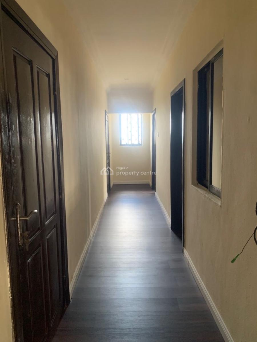 Luxury and Standard Three Bedroom Flat, Off Queens College, Onike, Yaba, Lagos, Flat / Apartment for Rent