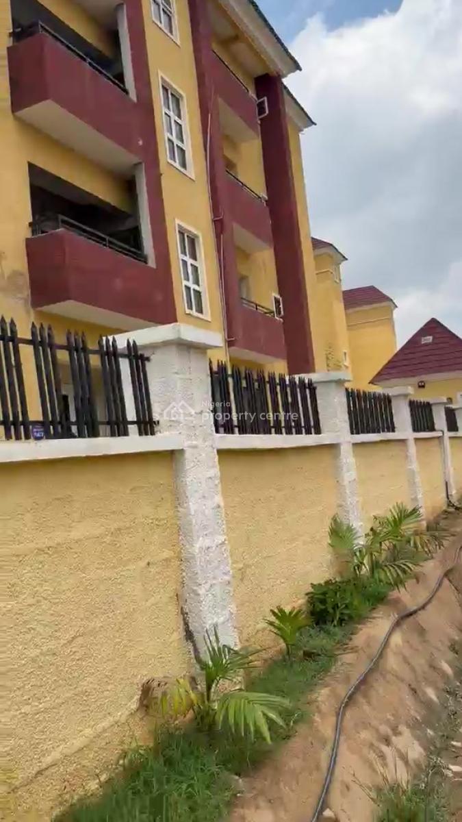 3-bedroom Flat Second Floor  Secure Gated Compound, Enl Estate, Guzape District, Abuja, Flat / Apartment for Rent