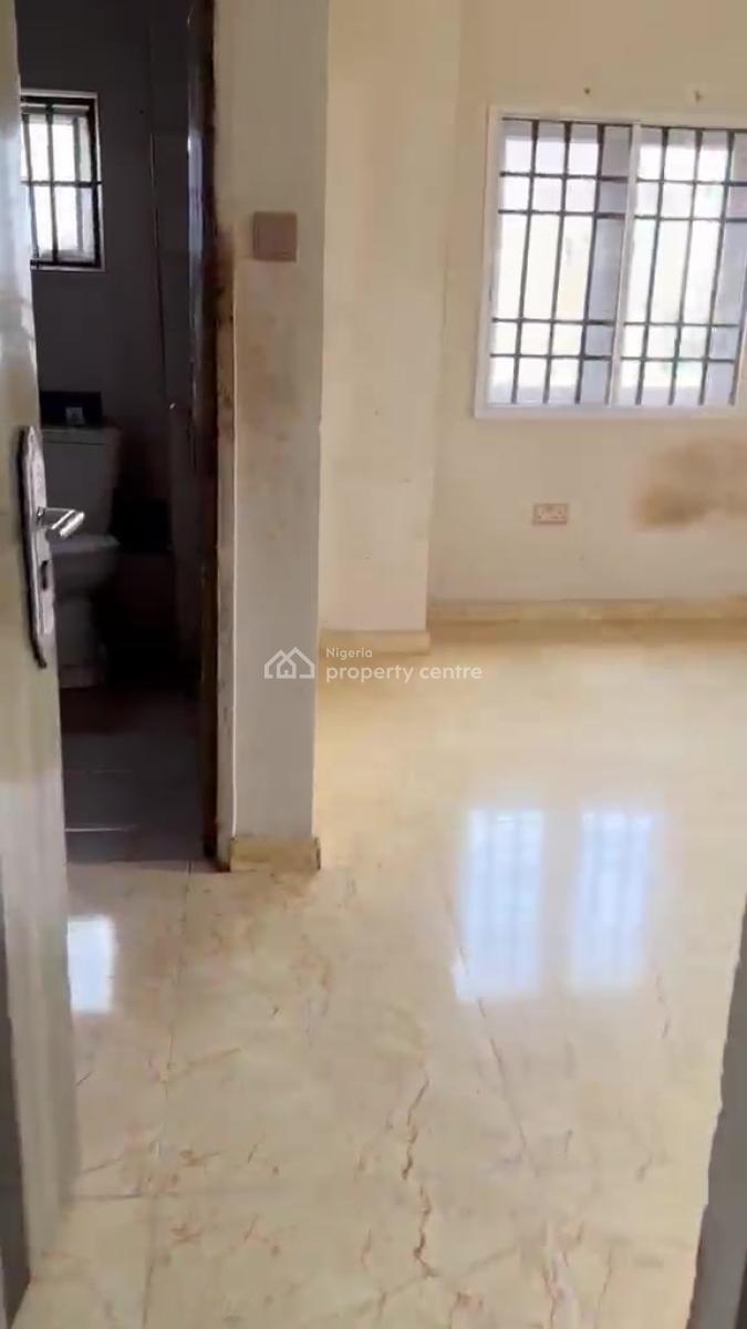 3-bedroom Flat Second Floor  Secure Gated Compound, Enl Estate, Guzape District, Abuja, Flat / Apartment for Rent