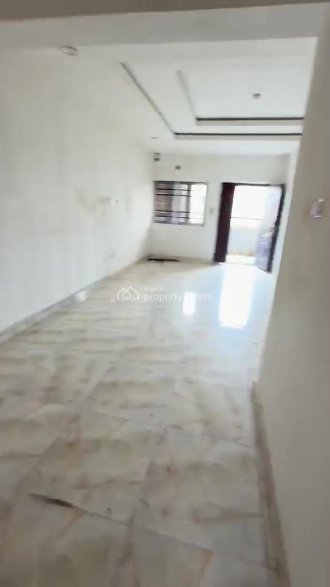 3-bedroom Flat Second Floor  Secure Gated Compound, Enl Estate, Guzape District, Abuja, Flat / Apartment for Rent