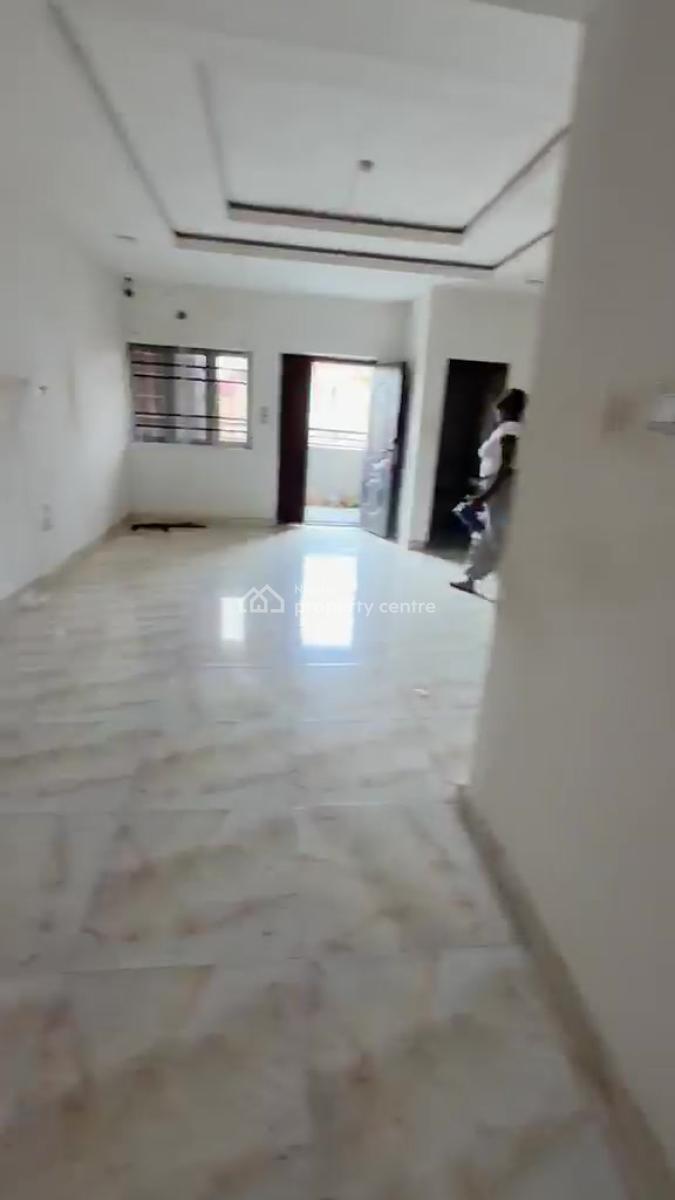 3-bedroom Flat Second Floor  Secure Gated Compound, Enl Estate, Guzape District, Abuja, Flat / Apartment for Rent