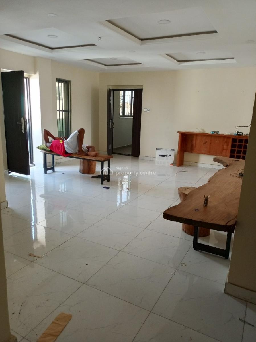 Serviced 3bedroom on Second Floor with Dinning, Serene Area, Ikate Elegushi, Lekki, Lagos, Flat / Apartment for Rent