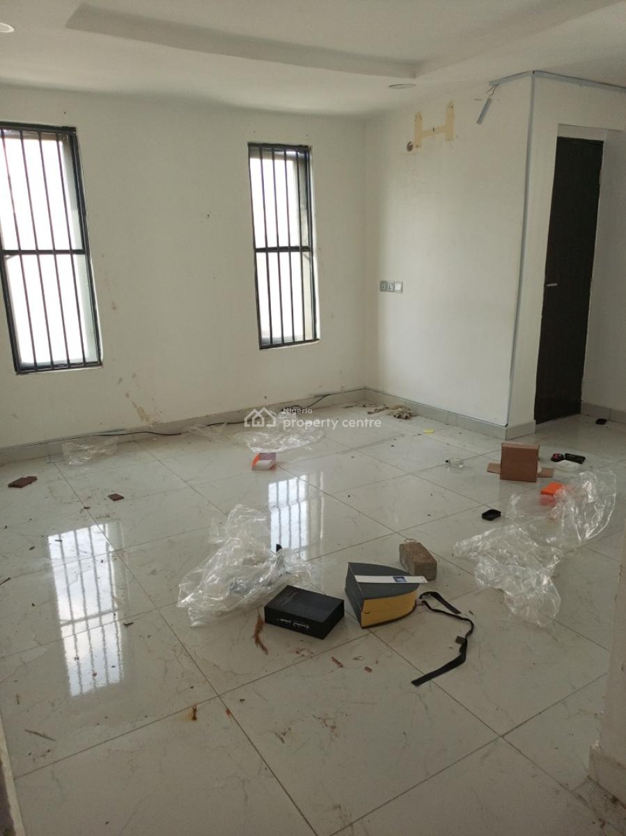 Serviced 3bedroom on Second Floor with Dinning, Serene Area, Ikate Elegushi, Lekki, Lagos, Flat / Apartment for Rent