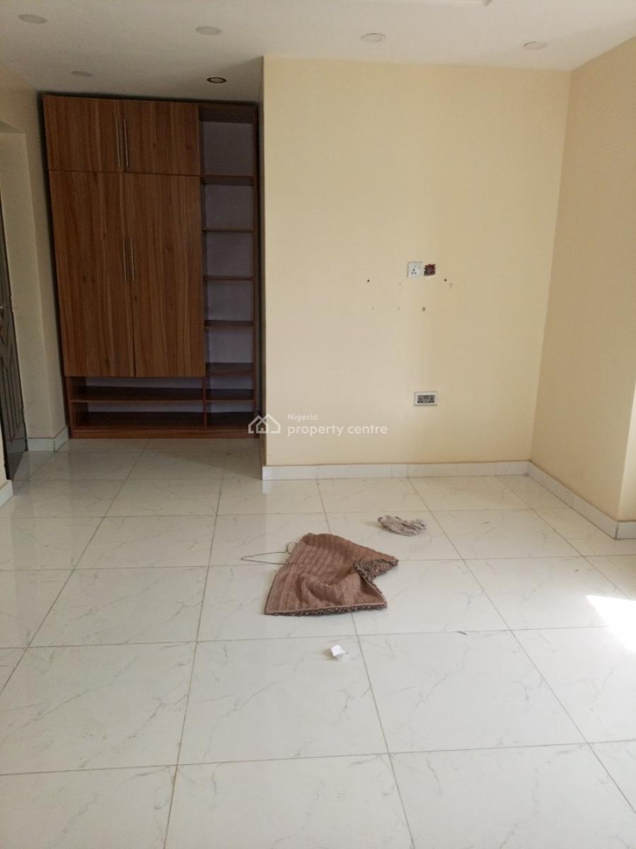Serviced 3bedroom on Second Floor with Dinning, Serene Area, Ikate Elegushi, Lekki, Lagos, Flat / Apartment for Rent
