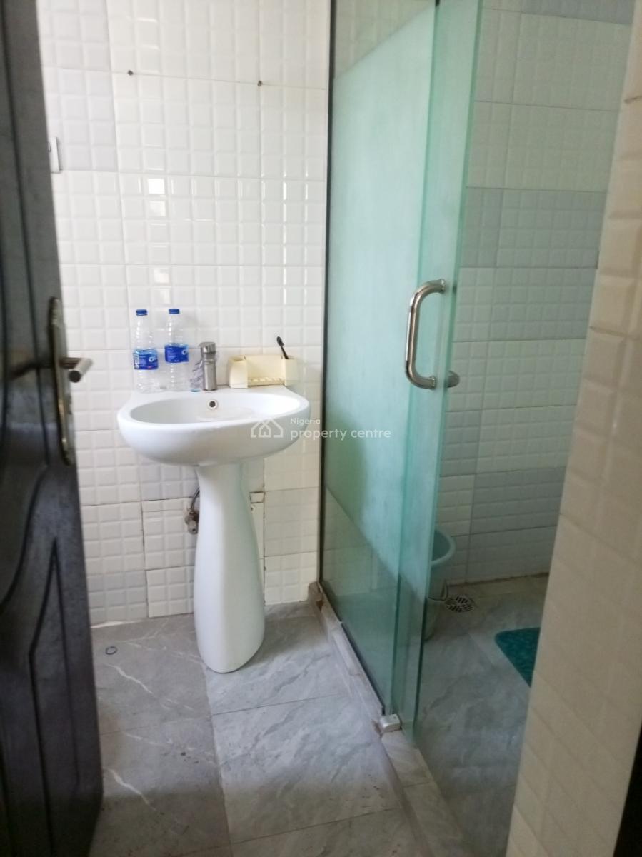 Serviced 3bedroom on Second Floor with Dinning, Serene Area, Ikate Elegushi, Lekki, Lagos, Flat / Apartment for Rent
