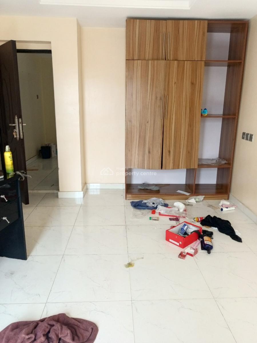 Serviced 3bedroom on Second Floor with Dinning, Serene Area, Ikate Elegushi, Lekki, Lagos, Flat / Apartment for Rent